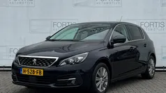 Blauw Gebruikt 2021 Peugeot 308 Allure Hatchback | € 16.500 (Eerlijke prijs)