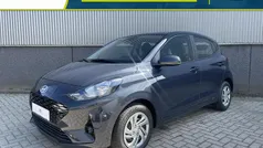 Grijs Nieuw 2025 Hyundai i10 Comfort Hatchback | € 21.815 (Eerlijke prijs)