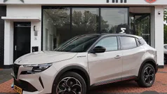 Grijs Gebruikt 2024 Alfa Romeo Junior Edizione Speciale Hatchback | € 32.950 (Eerlijke prijs)