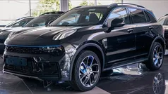Gebruikt 2025 Lynk & Co 01 SUV | € 35.800 (Goede deal)