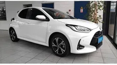 Wit Gebruikt 2024 Toyota Yaris Style Hatchback | € 24.750 (Eerlijke prijs)