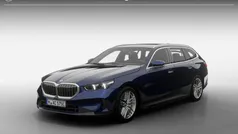 , metallic lak Nieuw 2025 BMW 530e Comfort Edition Stationwagen | € 82.741 (Super prijs)