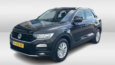 Gebruikt 2020 VW T-Roc Style SUV | € 17.750 (Eerlijke prijs)