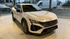 Wit Gebruikt 2023 Peugeot 408 Allure Sedan | € 28.550 (Eerlijke prijs)