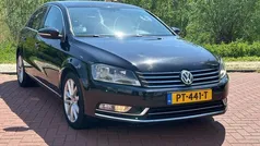 Zwart Gebruikt 2011 VW Passat Highline Sedan | € 6.499 (Eerlijke prijs)