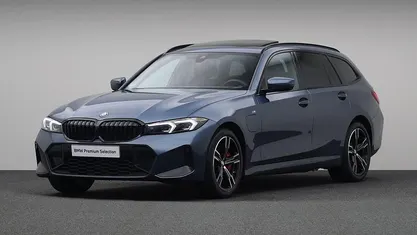 Gebruikt 2025 BMW 330e Stationwagen | € 51.880 (Eerlijke prijs)