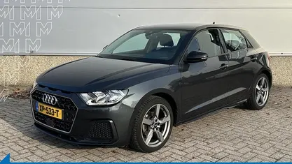 Grijs Occasion 2019 Audi A1 Sportback Hatchback | € 17.900 (Eerlijke prijs)