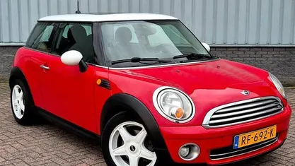 Rood Gebruikt 2007 Mini Cooper Chili Hatchback | € 2.695 (Super prijs)