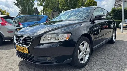 Zwart Gebruikt 2008 Volvo S40 Sedan | € 3.499 (Eerlijke prijs)