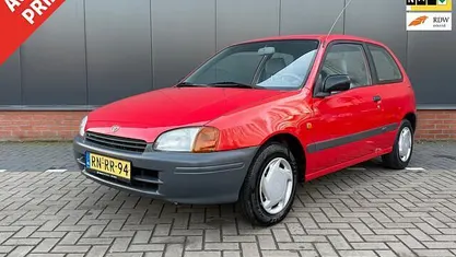 Rood Occasion 1997 Toyota Starlet Hatchback | € 1.245 (Goede deal)