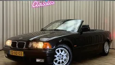 Zwart Gebruikt 1998 BMW 320 Executive Cabriolet | € 9.950 (Eerlijke prijs)