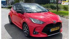 Rood Gebruikt 2021 Toyota Yaris Edition Hatchback | € 19.450 (Eerlijke prijs)