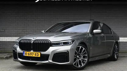 Grijs Gebruikt 2021 BMW 745e Executive Sedan | € 54.885 (Eerlijke prijs)