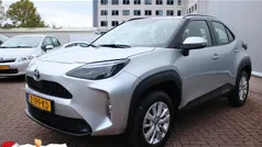 Grijs Gebruikt 2024 Toyota Yaris Cross Active SUV | € 29.749 (Eerlijke prijs)