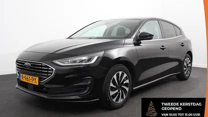 Zwart Gebruikt 2022 Ford Focus Style Hatchback | € 19.490 (Eerlijke prijs)