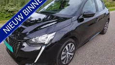 Zwart, metallic lak Gebruikt 2020 Peugeot 208 Active Hatchback | € 12.999 (Eerlijke prijs)