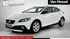 Wit Gebruikt 2013 Volvo V40 CC Momentum Stationwagen | € 16.440 (Eerlijke prijs)