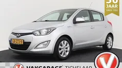 Grijs Gebruikt 2015 Hyundai i20 Hatchback | € 8.199 (Eerlijke prijs)