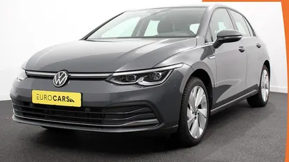 Grijs Occasion 2024 VW Golf VIII Style Hatchback | € 28.890 (Goede deal)
