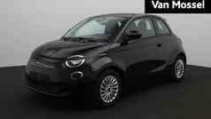Zwart Gebruikt 2024 Fiat 500e Hatchback | € 23.995 (Eerlijke prijs)