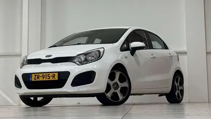 Occasion 2011 Kia Rio Comfort Hatchback | € 5.444 (Eerlijke prijs)