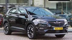 Zwart Gebruikt 2019 Opel Grandland X Innovation SUV | € 19.987 (Eerlijke prijs)