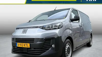 Grijs (metallic) Gebruikt 2024 Fiat Scudo Van | € 25.999 (Eerlijke prijs)