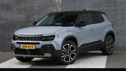 Grijs Nieuw 2025 Jeep Avenger EV Summit SUV | € 31.895 (Eerlijke prijs)