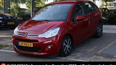 Rood Gebruikt 2016 Citroën C3 Feel Hatchback | € 7.995 (Super prijs)