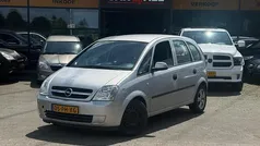 Gebruikt 2004 Opel Meriva MPV | € 850 (Eerlijke prijs)