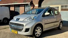 Grijs Gebruikt 2012 Peugeot 107 Hatchback | € 4.950 (Eerlijke prijs)