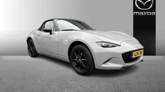Grijs Nieuw 2025 Mazda MX5 Exclusive-Line Cabriolet | € 41.895 (Eerlijke prijs)
