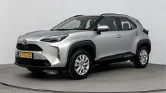 Grijs metallic Gebruikt 2023 Toyota Yaris Cross Active SUV | € 26.445 (Eerlijke prijs)