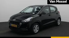 Zwart Gebruikt 2021 Hyundai i10 Comfort Hatchback | € 11.940 (Eerlijke prijs)
