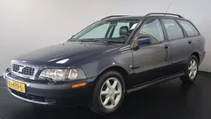 Gebruikt 2002 Volvo V40 Dynamic Stationwagen | € 2.250 (Goede deal)
