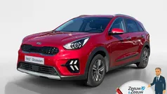 (cr5) runway red m Gebruikt 2020 Kia Niro SUV | € 22.720 (Eerlijke prijs)