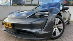 Gebruikt 2022 Porsche Taycan Performance Package Sedan | € 63.999 (Eerlijke prijs)