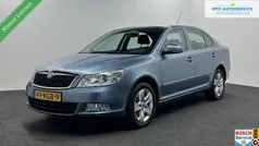 Blauw, metallic lak Gebruikt 2010 Skoda Octavia Ambition Hatchback | € 5.000 (Eerlijke prijs)