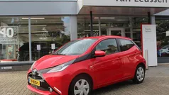Rood Gebruikt 2018 Toyota Aygo Hatchback | € 8.900 (Eerlijke prijs)