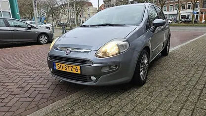 Grijs Gebruikt 2011 Fiat Punto Evo Easy Hatchback | € 3.750 (Eerlijke prijs)