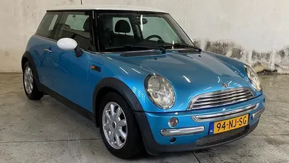 Occasion 2003 Mini Cooper Hatchback | € 2.690 (Eerlijke prijs)
