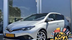 Grijs Gebruikt 2016 Toyota Auris Trend Hatchback | € 14.900 (Eerlijke prijs)