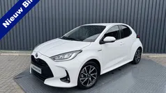Wit Gebruikt 2020 Toyota Yaris Hybrid Hatchback | € 19.950 (Eerlijke prijs)