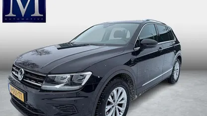 Zwart Gebruikt 2020 VW Tiguan Comfortline SUV | € 24.899 (Super prijs)