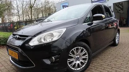 Zwart (metallic) Gebruikt 2011 Ford C-MAX Titanium MPV | € 3.950 (Eerlijke prijs)