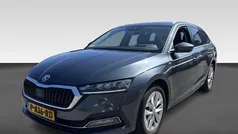 Grijs Gebruikt 2021 Skoda Octavia Business Line Stationwagen | € 17.630 (Eerlijke prijs)