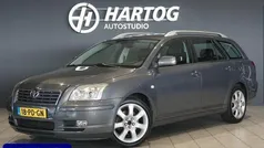 Gebruikt 2004 Toyota Avensis Luna Stationwagen | € 2.450 (Eerlijke prijs)