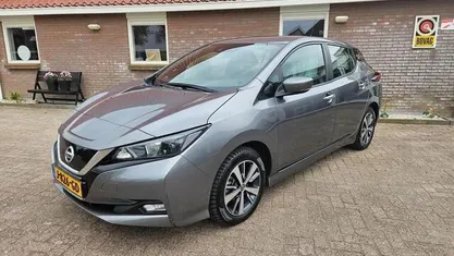 Occasion Nissan Leaf Acenta 110 kW (150 PK) 2020 Grijs Hatchback