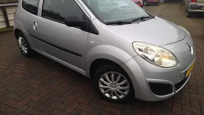 Occasion Renault Twingo Authentique 59 PK (43 kW) 2008 Grijs (metallic) Hatchback