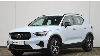 Blauw Gebruikt 2024 Volvo XC40 Plus SUV | € 40.950 (Eerlijke prijs)